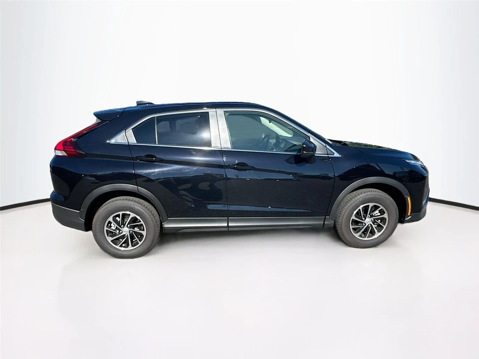 2025 Mitsubishi Eclipse Cross - Image 8 of 21