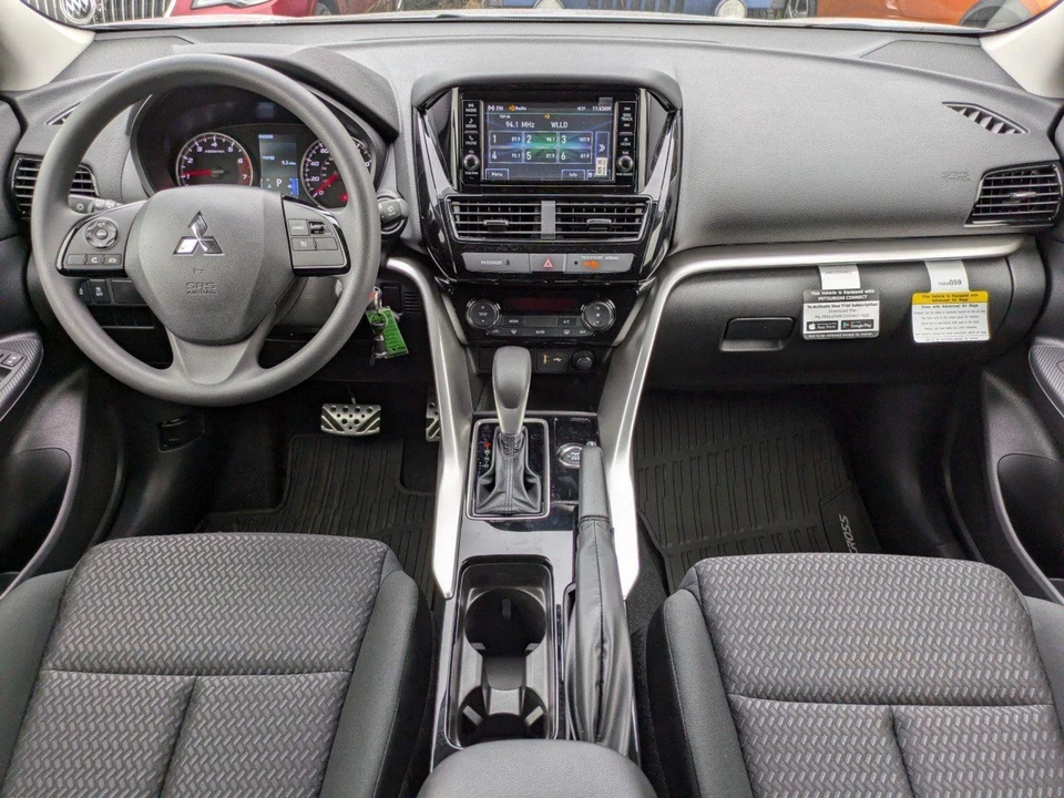2025 Mitsubishi Eclipse Cross - Image 15 of 21