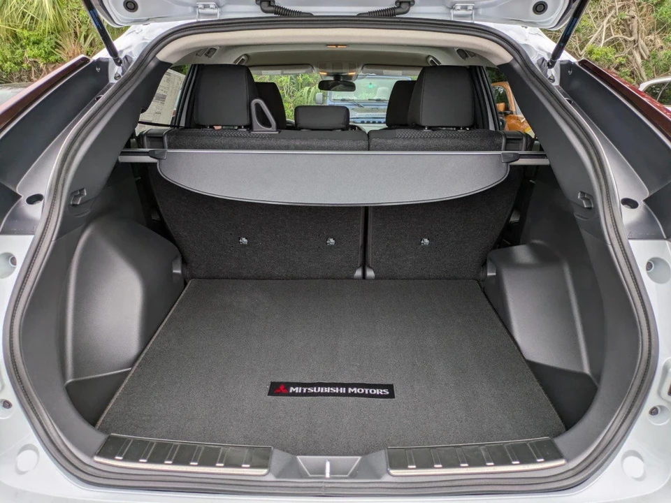 2025 Mitsubishi Eclipse Cross - Image 13 of 21