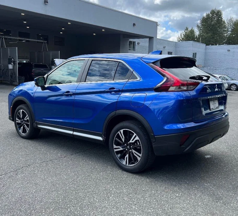 2025 Mitsubishi Eclipse Cross - Image 8 of 13