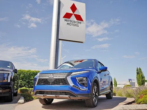 2025 Mitsubishi Eclipse Cross ES