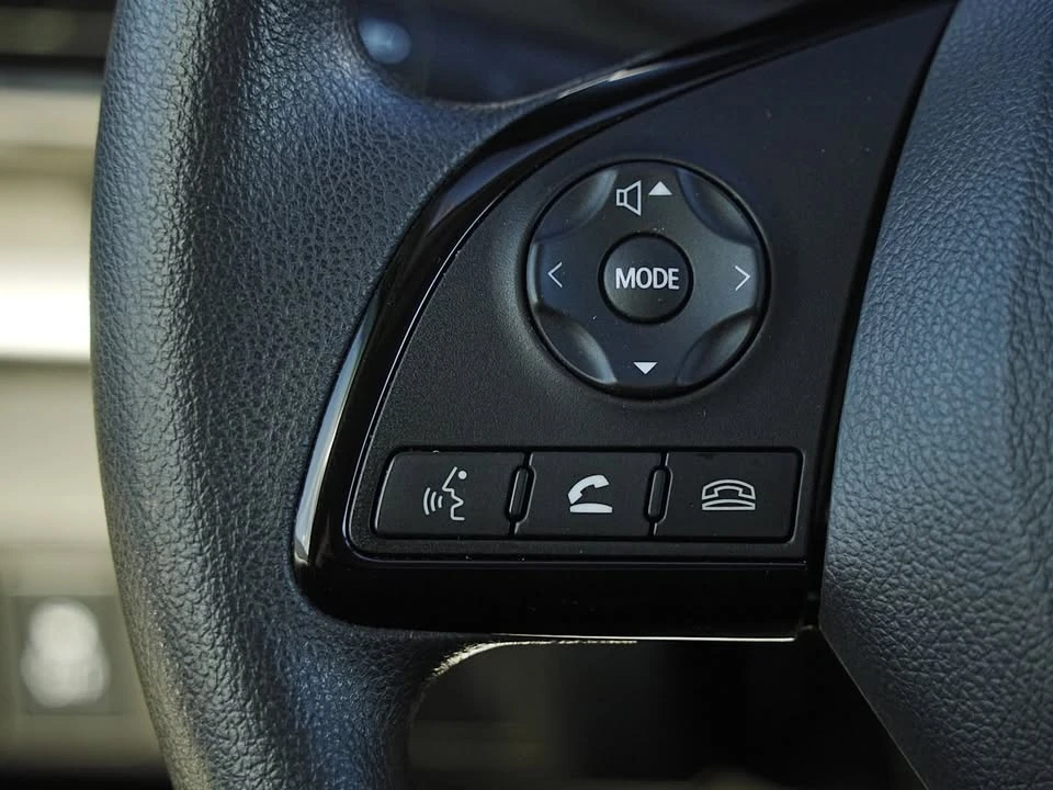 2025 Mitsubishi Eclipse Cross - Image 18 of 20