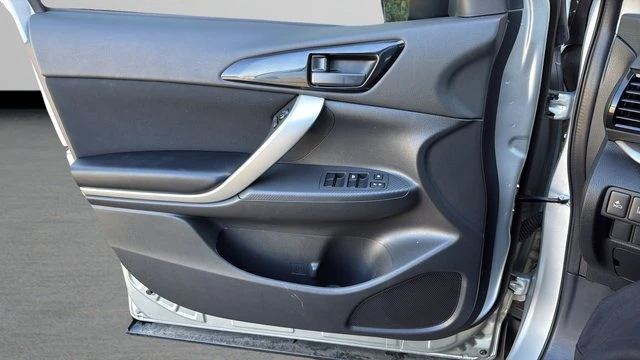2025 Mitsubishi Eclipse Cross - Image 10 of 20