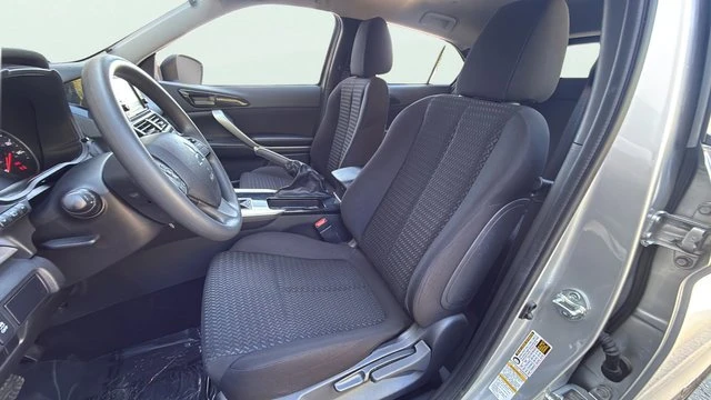 2025 Mitsubishi Eclipse Cross - Image 12 of 20