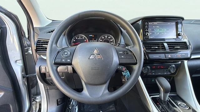 2025 Mitsubishi Eclipse Cross - Image 15 of 20