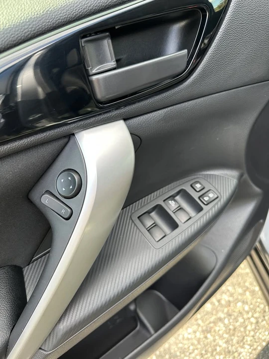 2025 Mitsubishi Eclipse Cross - Image 7 of 14