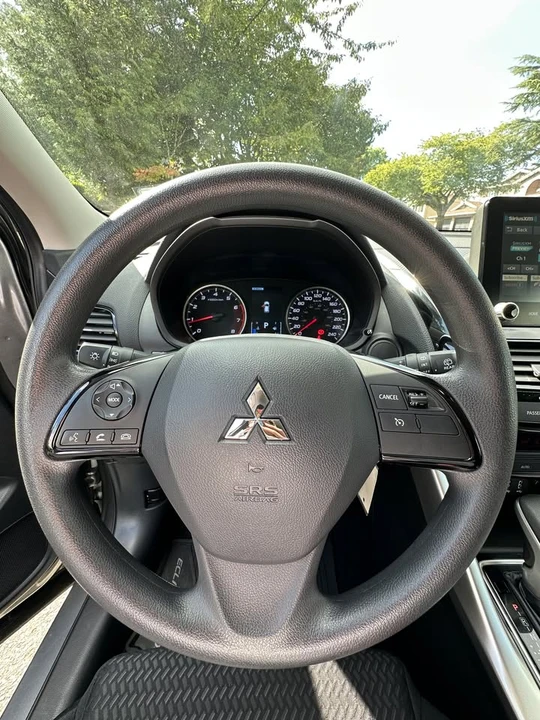 2025 Mitsubishi Eclipse Cross - Image 6 of 14
