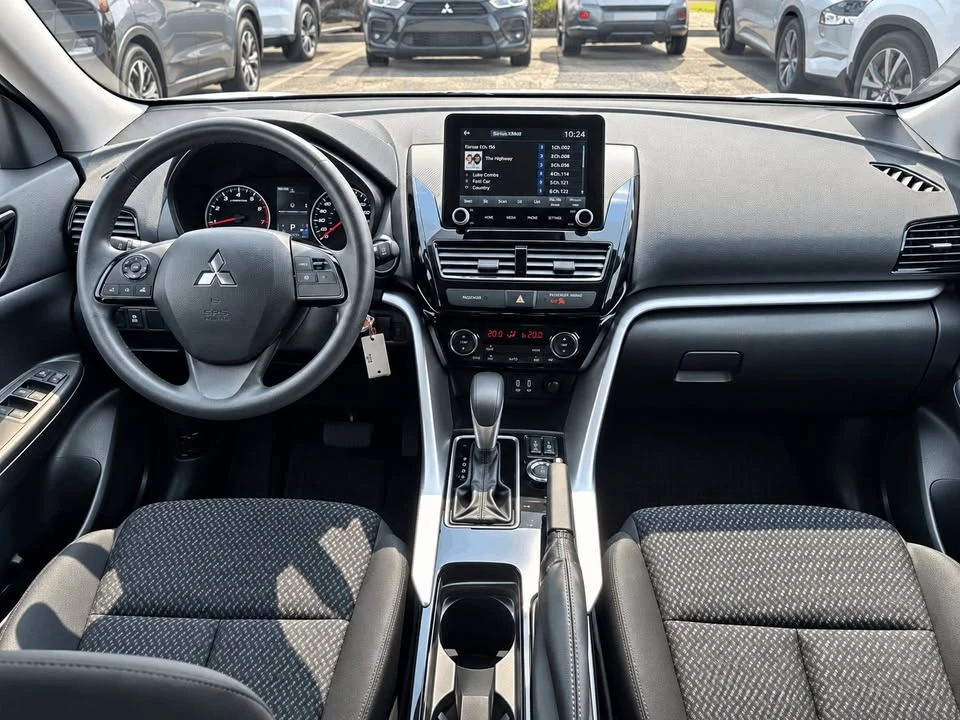 2025 Mitsubishi Eclipse Cross - Image 10 of 10