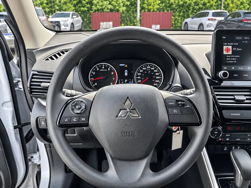 2025 Mitsubishi Eclipse Cross - Image 7 of 10