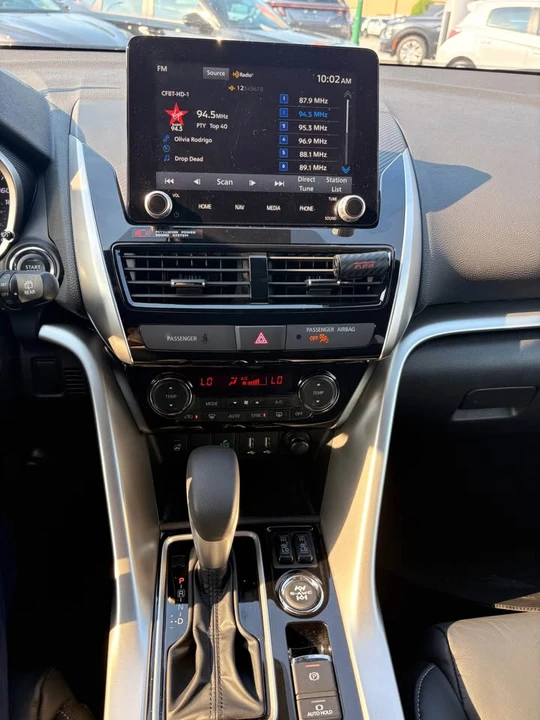 2025 Mitsubishi Eclipse Cross - Image 10 of 13