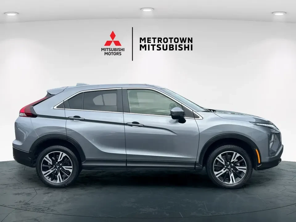 2025 Mitsubishi Eclipse Cross - Image 4 of 14