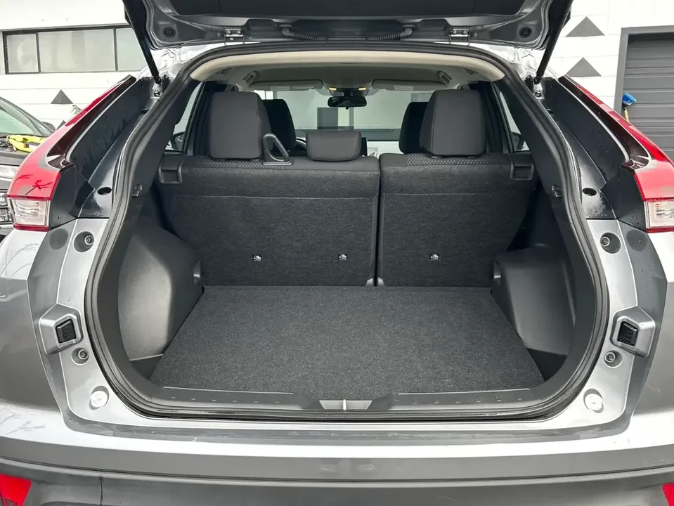 2025 Mitsubishi Eclipse Cross - Image 13 of 14