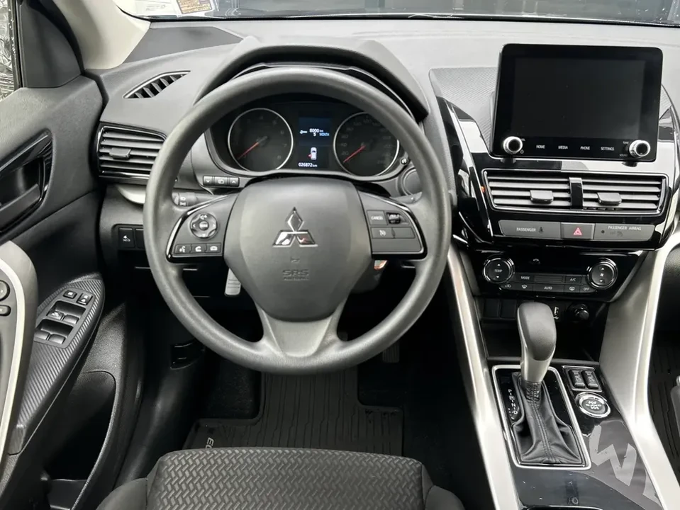 2025 Mitsubishi Eclipse Cross - Image 8 of 14