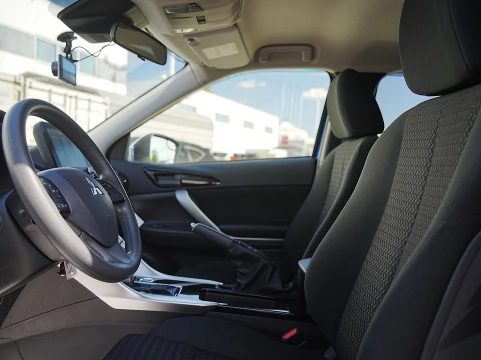 2025 Mitsubishi Eclipse Cross - Image 12 of 20
