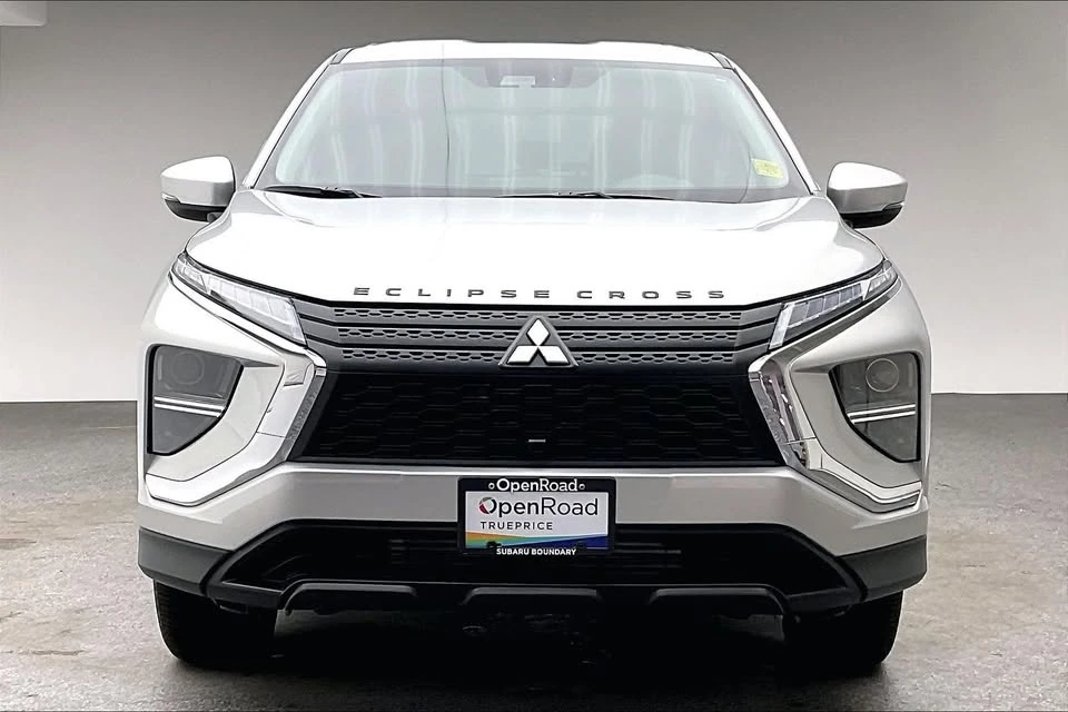 2025 Mitsubishi Eclipse Cross - Image 2 of 20