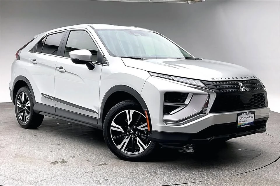 2025 Mitsubishi Eclipse Cross - Image 3 of 20