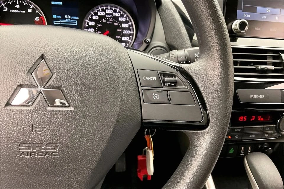 2025 Mitsubishi Eclipse Cross - Image 16 of 20