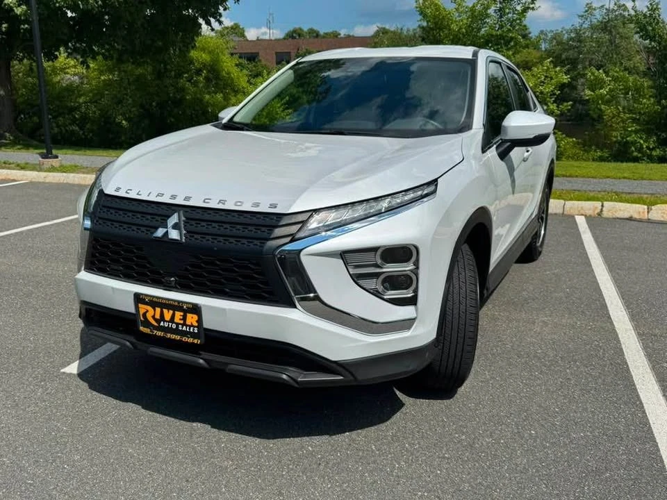 2025 Mitsubishi Eclipse Cross - Image 2 of 20