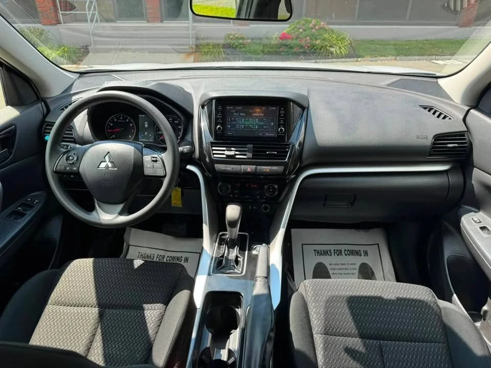 2025 Mitsubishi Eclipse Cross - Image 10 of 20