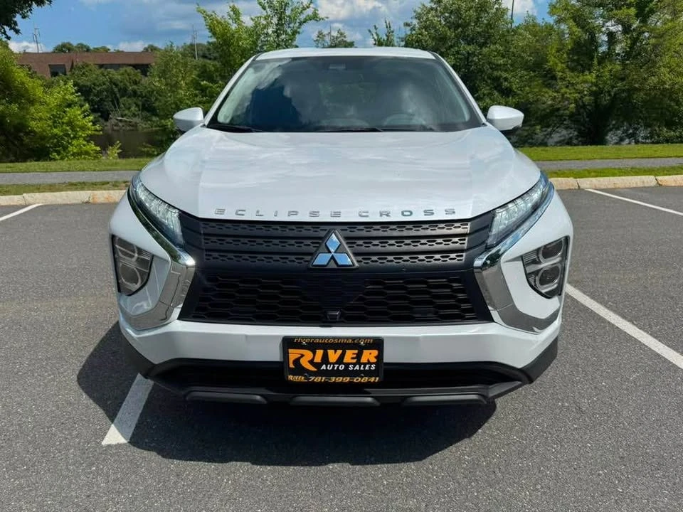 2025 Mitsubishi Eclipse Cross - Image 3 of 20