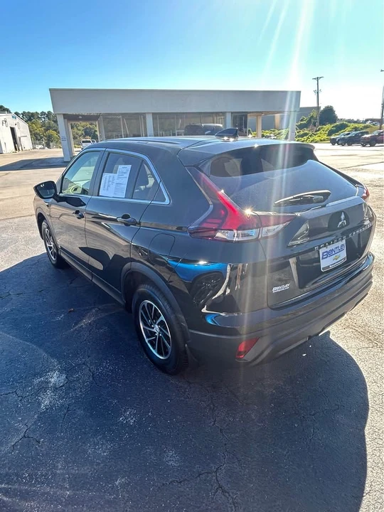 2025 Mitsubishi Eclipse Cross - Image 2 of 14