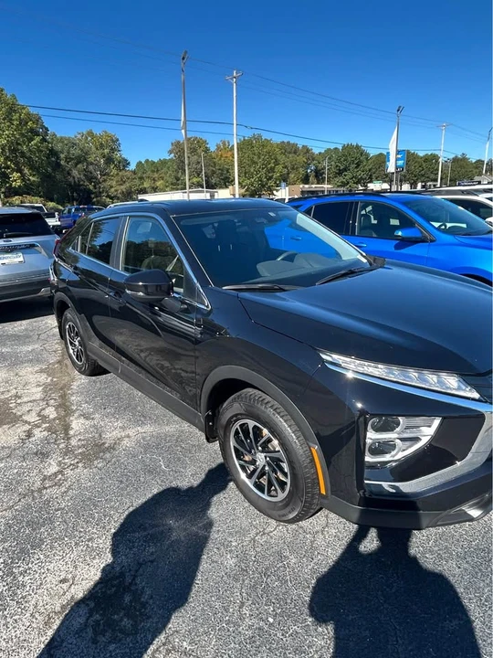 2025 Mitsubishi Eclipse Cross - Image 7 of 14