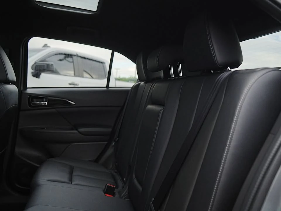 2025 Mitsubishi Eclipse Cross - Image 12 of 20