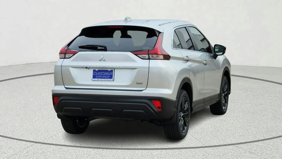 2025 Mitsubishi Eclipse Cross - Image 5 of 10