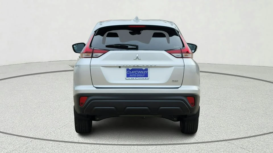 2025 Mitsubishi Eclipse Cross - Image 4 of 10