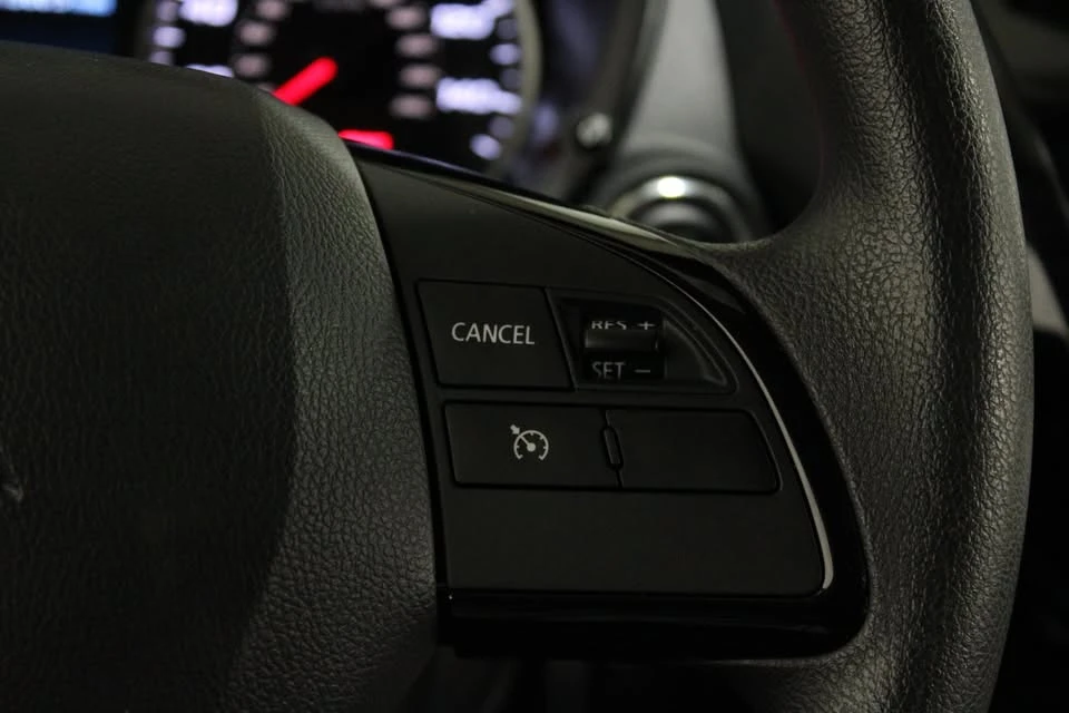 2025 Mitsubishi Eclipse Cross - Image 9 of 20