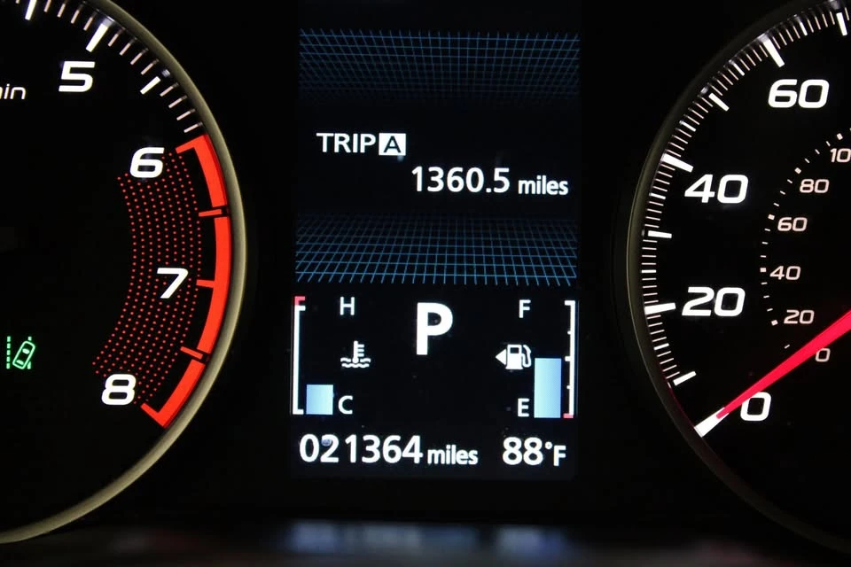 2025 Mitsubishi Eclipse Cross - Image 10 of 20