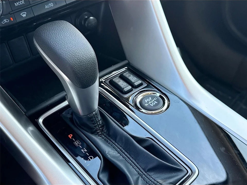 2025 Mitsubishi Eclipse Cross - Image 16 of 21