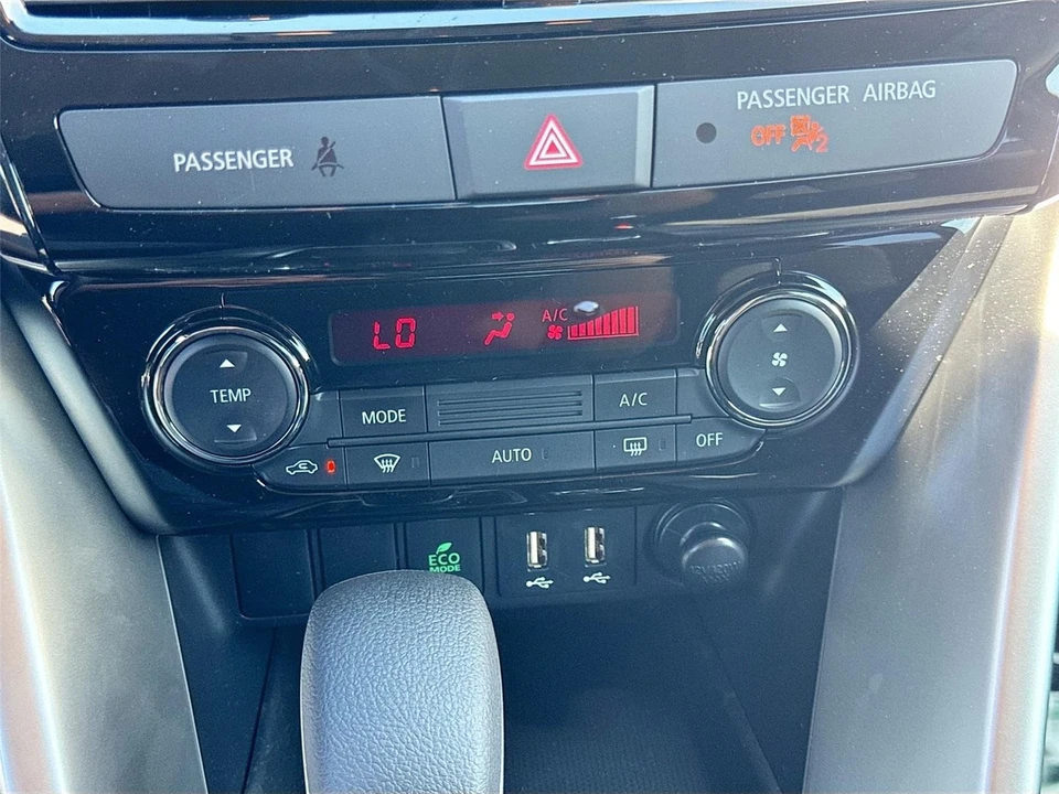 2025 Mitsubishi Eclipse Cross - Image 15 of 21