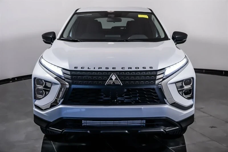 2025 Mitsubishi Eclipse Cross - Image 4 of 21