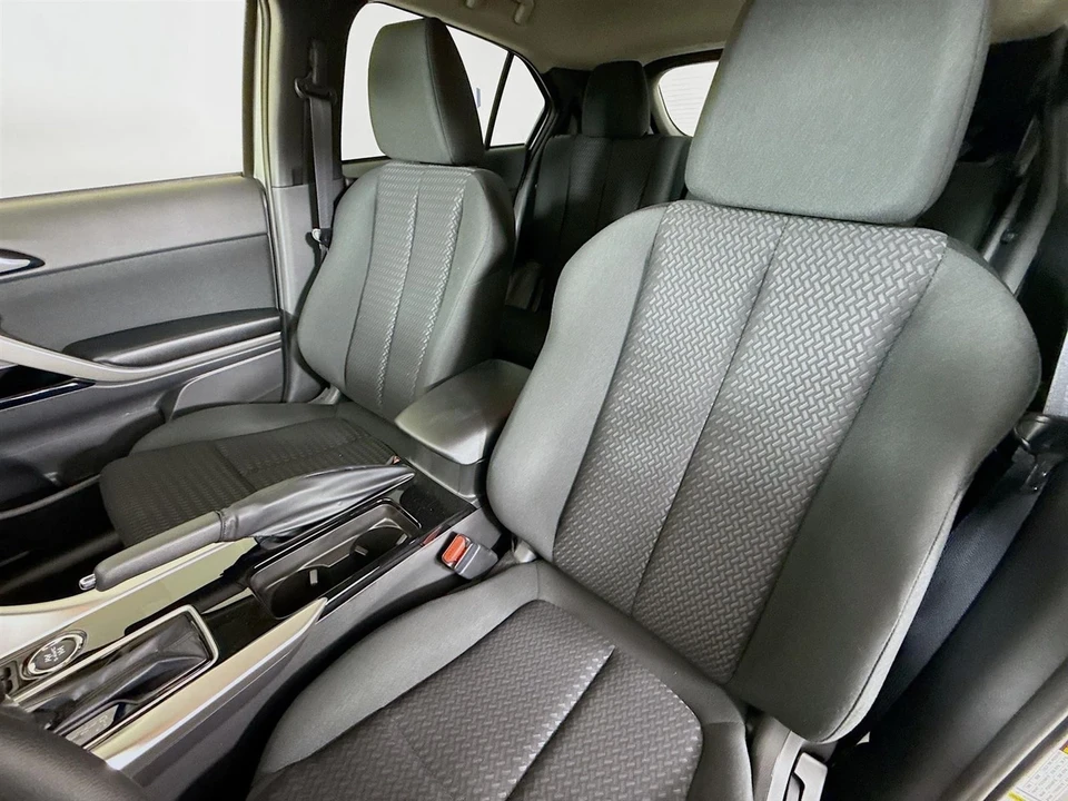 2025 Mitsubishi Eclipse Cross - Image 20 of 21