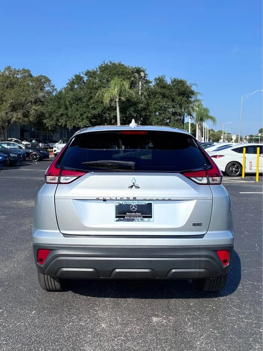 2025 Mitsubishi Eclipse Cross - Image 4 of 10