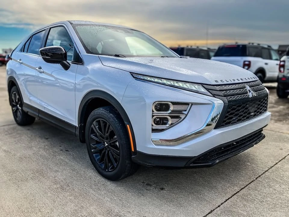2025 Mitsubishi Eclipse Cross - Image 8 of 20