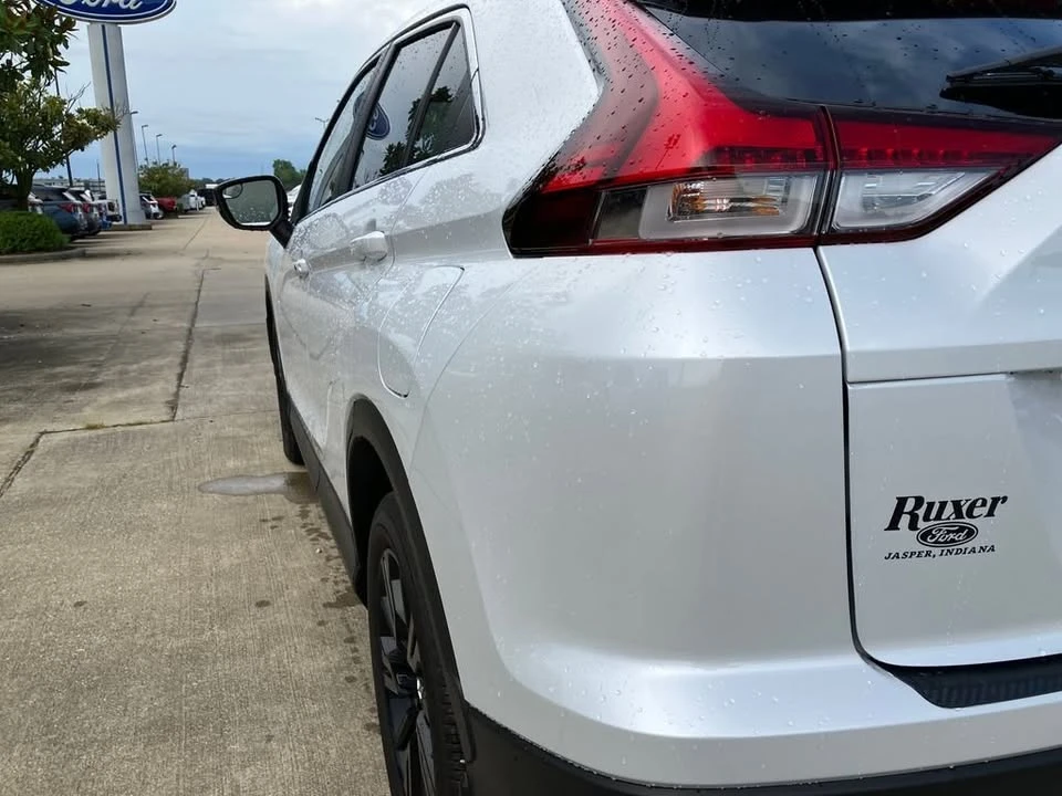 2025 Mitsubishi Eclipse Cross - Image 10 of 20