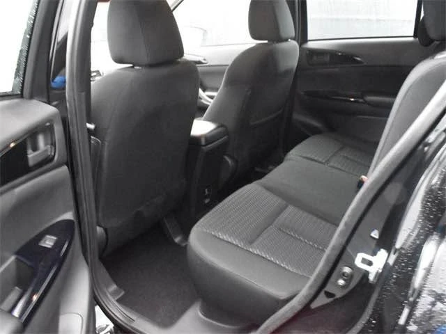 2025 Mitsubishi Eclipse Cross - Image 4 of 8