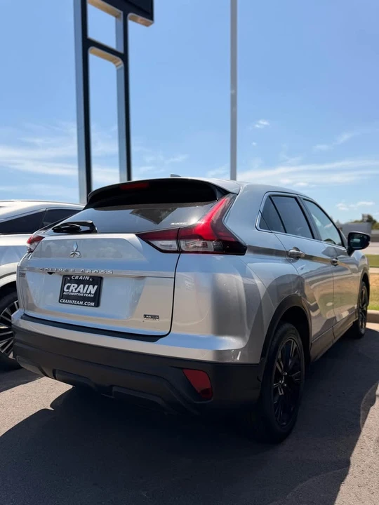 2025 Mitsubishi Eclipse Cross - Image 4 of 16