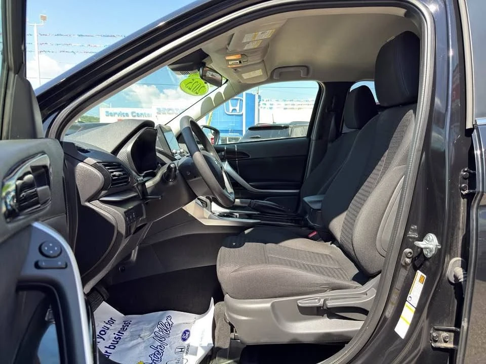 2025 Mitsubishi Eclipse Cross - Image 11 of 15