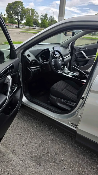 2025 Mitsubishi Eclipse Cross - Image 11 of 14
