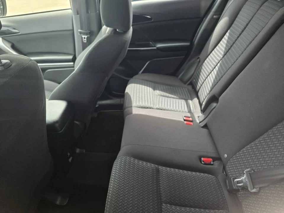 2025 Mitsubishi Eclipse Cross - Image 4 of 4