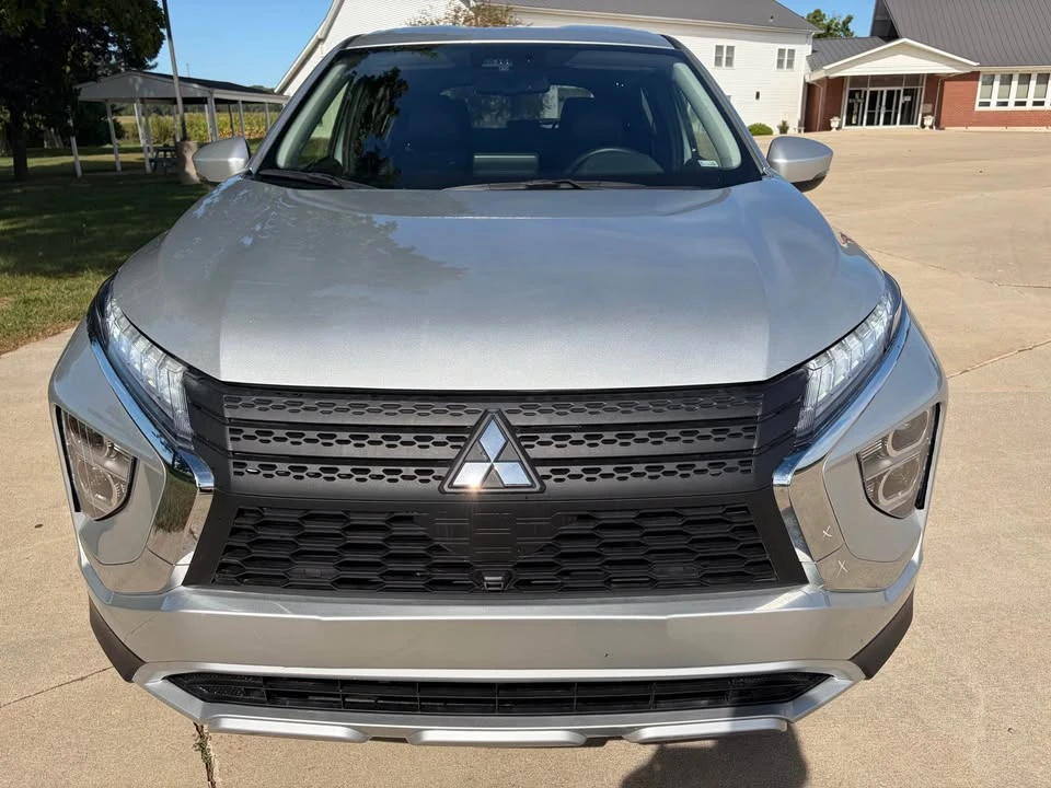 2025 Mitsubishi Eclipse Cross - Image 7 of 12