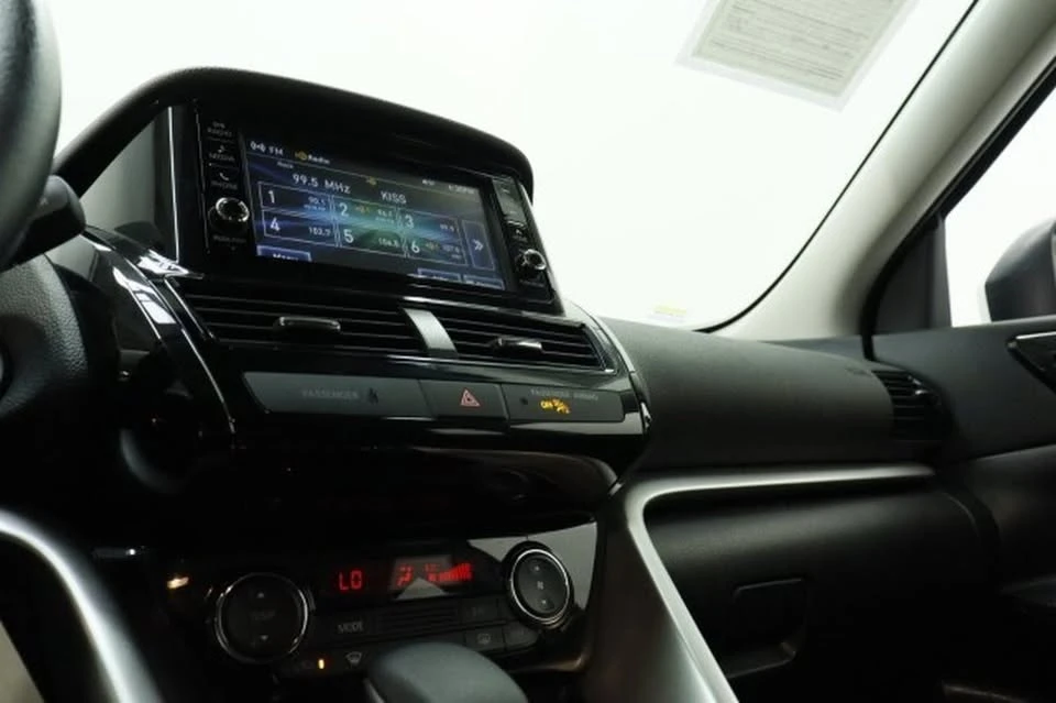 2025 Mitsubishi Eclipse Cross - Image 14 of 20