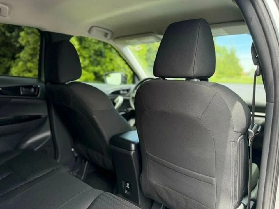 2025 Mitsubishi Eclipse Cross - Image 5 of 20