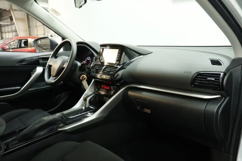 2025 Mitsubishi Eclipse Cross - Image 19 of 20