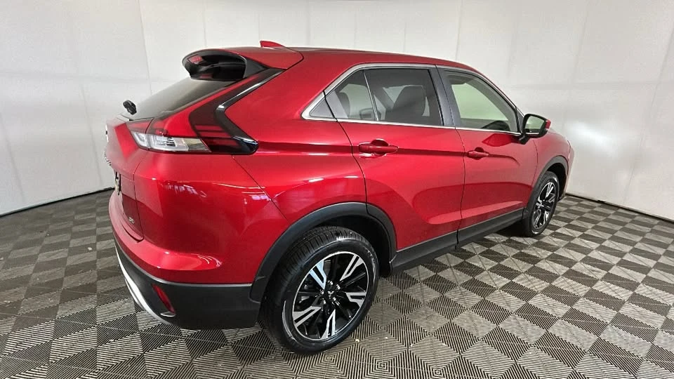 2025 Mitsubishi Eclipse Cross - Image 2 of 20