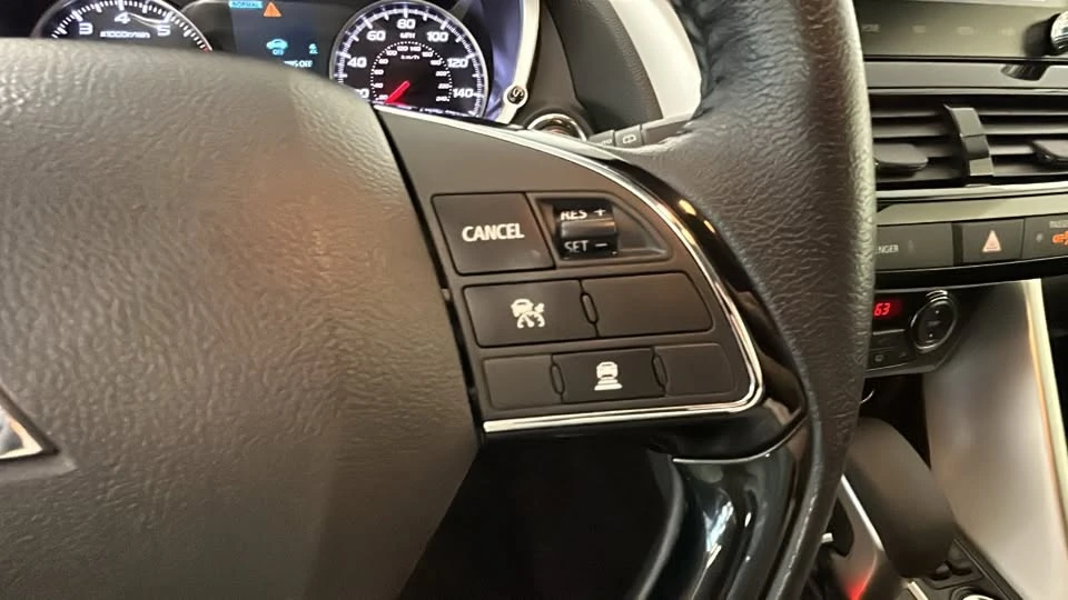 2025 Mitsubishi Eclipse Cross - Image 16 of 20