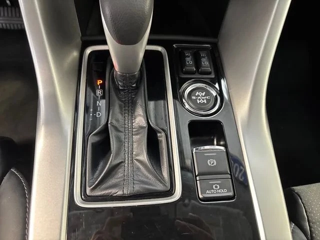 2025 Mitsubishi Eclipse Cross - Image 13 of 20